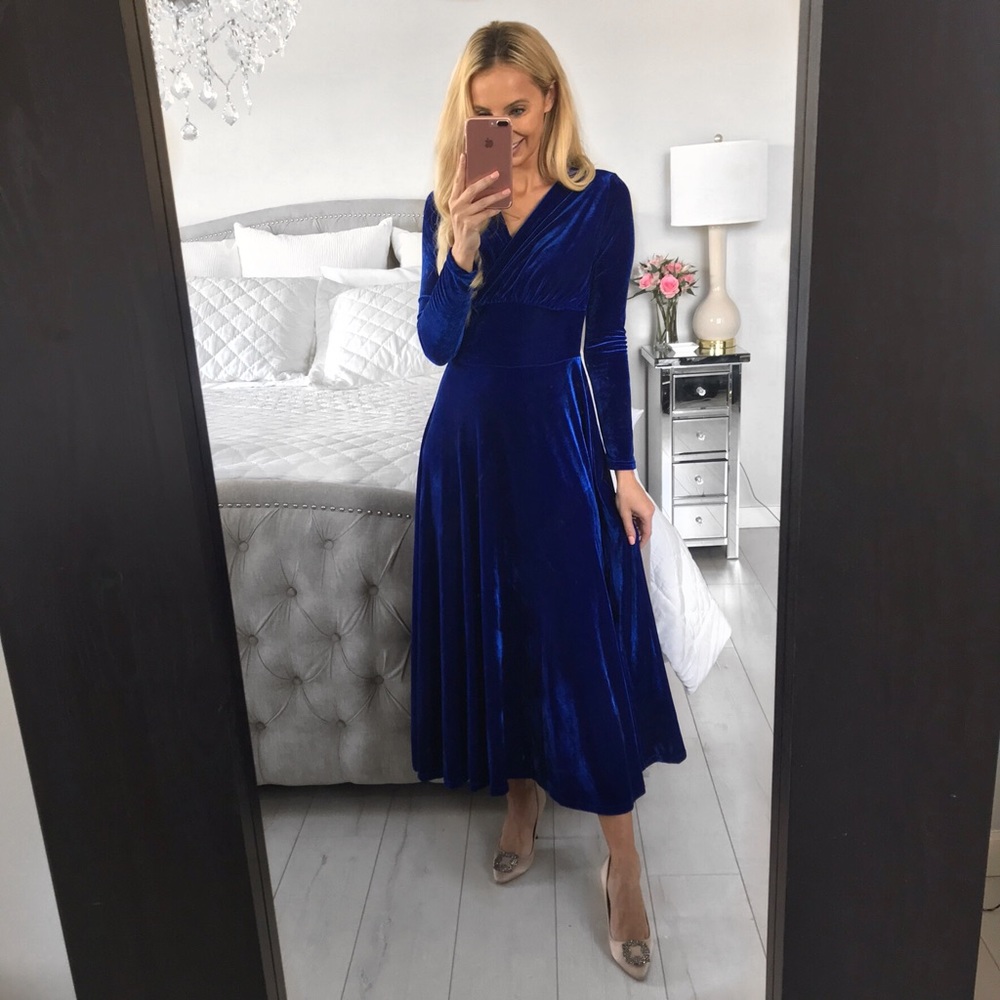 Winter Velvet Long Sleeve Maxi Vintage Dress - Picture 6 of 8